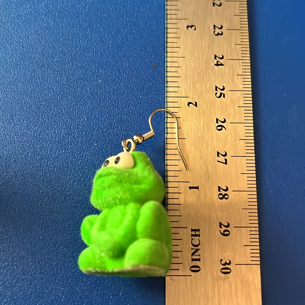 Frog Earrings - Picture 6 of 6